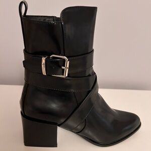 PUBLIC DESIRE ANKLE BOOTS- BNWT